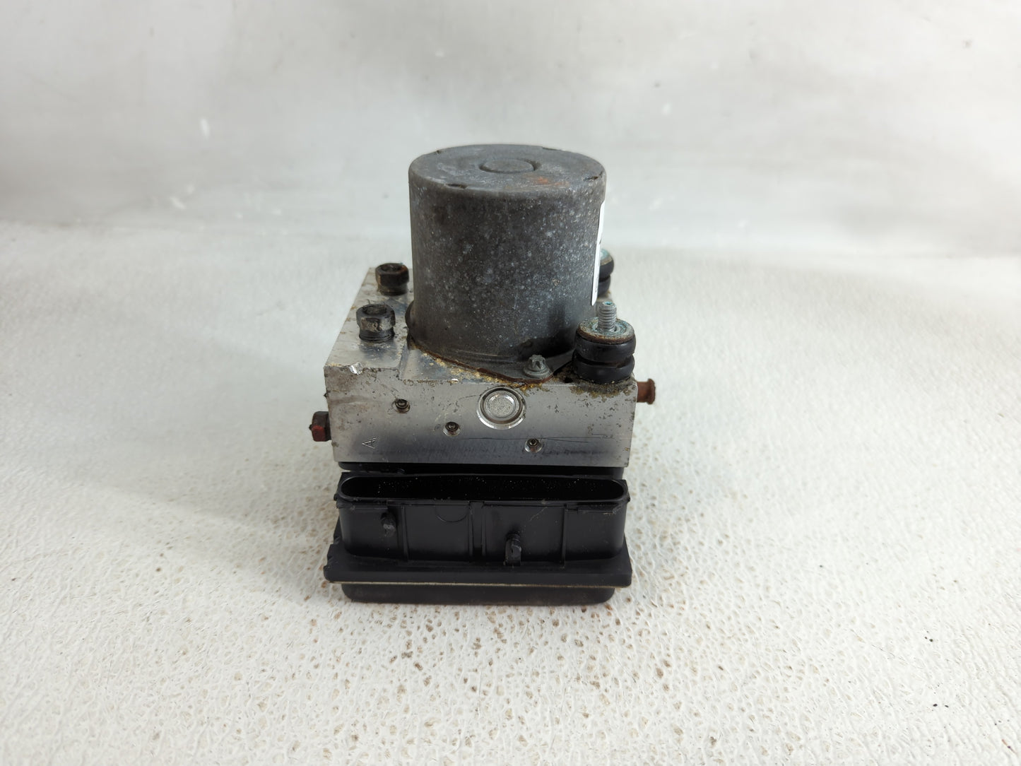 2013 Toyota Venza ABS Pump Control Module Replacement P/N:0 265 252 136 AA Fits OEM Used Auto Parts - Oemusedautoparts1.com