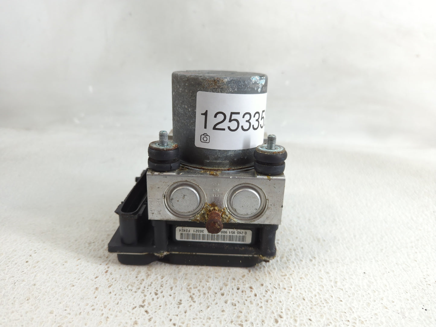 2013 Toyota Venza ABS Pump Control Module Replacement P/N:0 265 252 136 AA Fits OEM Used Auto Parts - Oemusedautoparts1.com