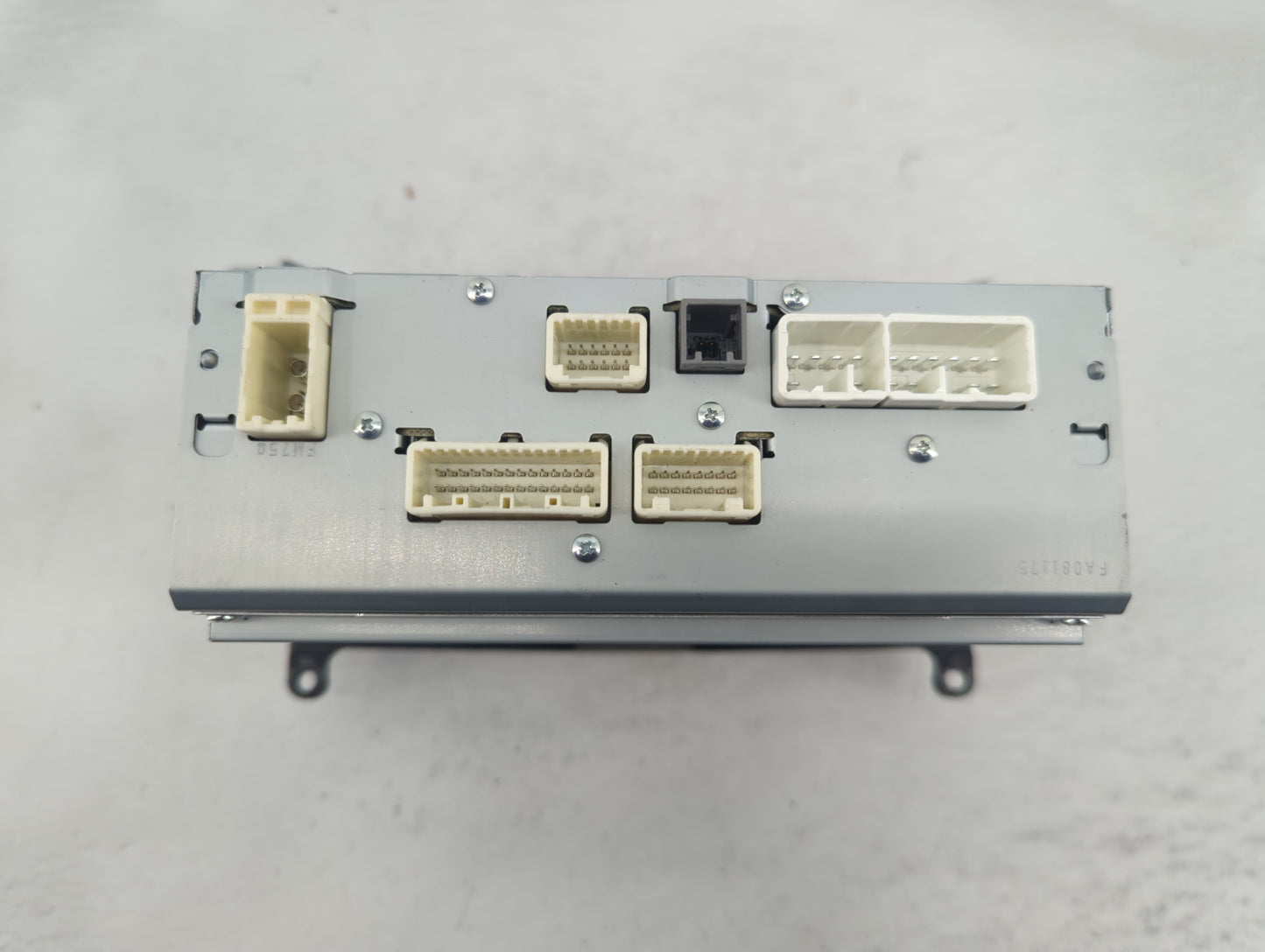 2013-2014 Toyota Venza Radio AM FM Cd Player Receiver Replacement P/N:86140-0T010 Fits Fits 2013 2014 OEM Used Auto Parts - 