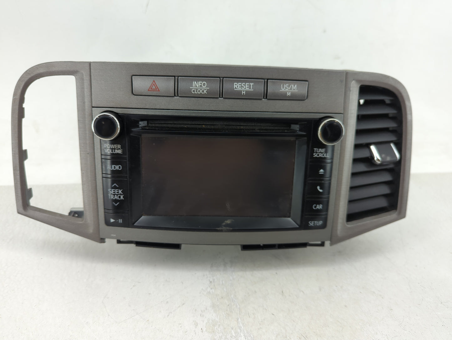 2013-2014 Toyota Venza Radio AM FM Cd Player Receiver Replacement P/N:86140-0T010 CV-VS82E14D Fits Fits 2013 2014 OEM Used A