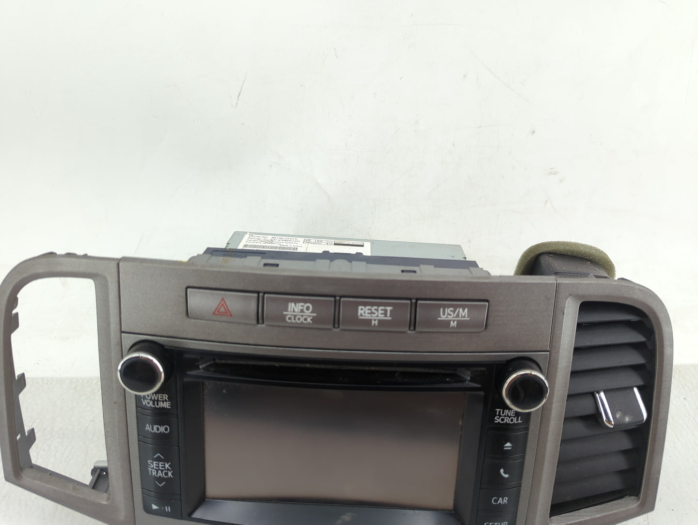 2013-2014 Toyota Venza Radio AM FM Cd Player Receiver Replacement P/N:86140-0T010 CV-VS82E14D Fits Fits 2013 2014 OEM Used A