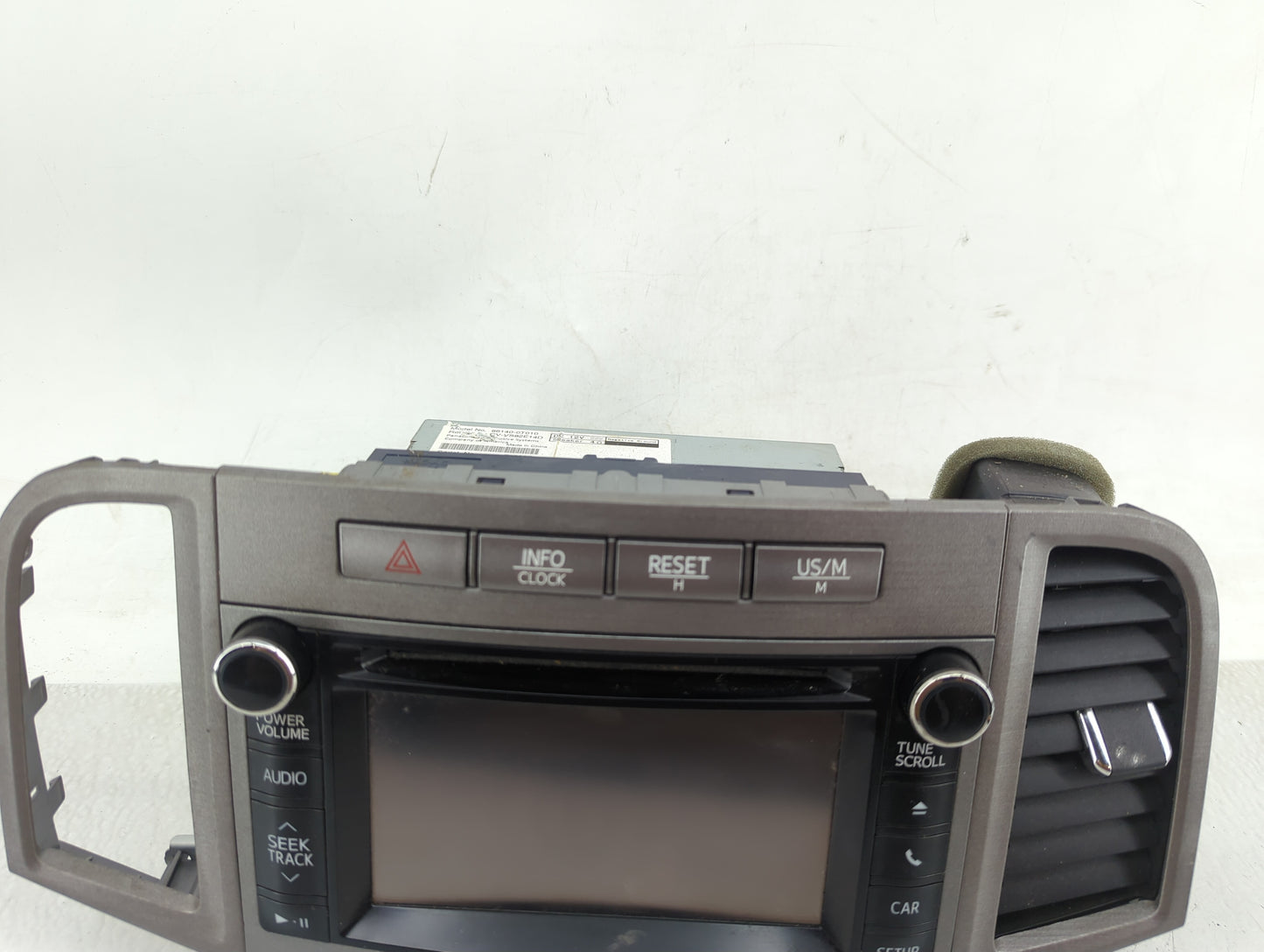 2013-2014 Toyota Venza Radio AM FM Cd Player Receiver Replacement P/N:86140-0T010 CV-VS82E14D Fits Fits 2013 2014 OEM Used A