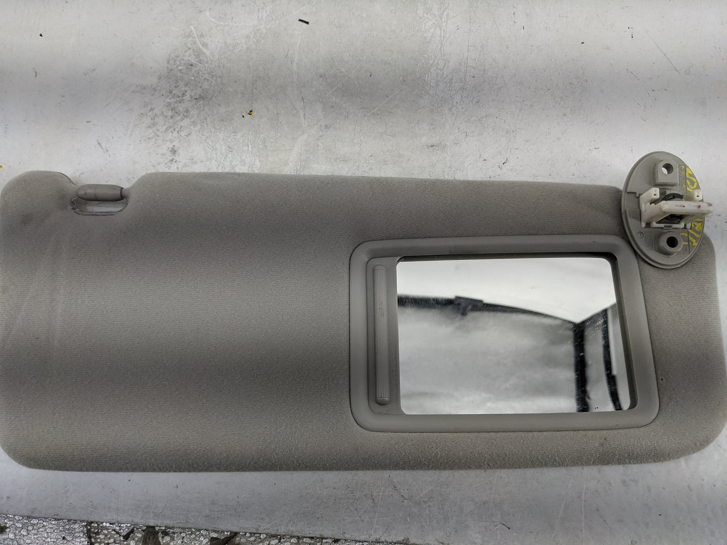 2010-2016 Toyota Venza Sun Visor Shade Replacement Passenger Right Mirror Fits Fits 2010 2011 2012 2013 2014 2015 2016 OEM U