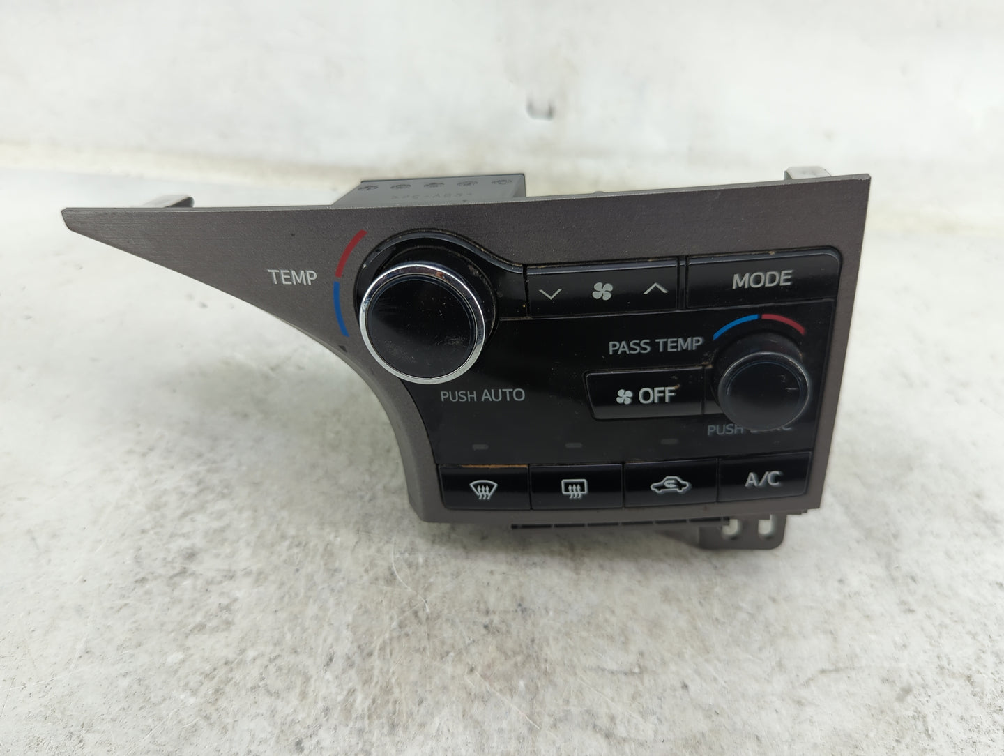 2013-2016 Toyota Venza Climate Control Module Temperature AC/Heater Replacement P/N:55900-0T040 MX146570-7930 Fits OEM Used 