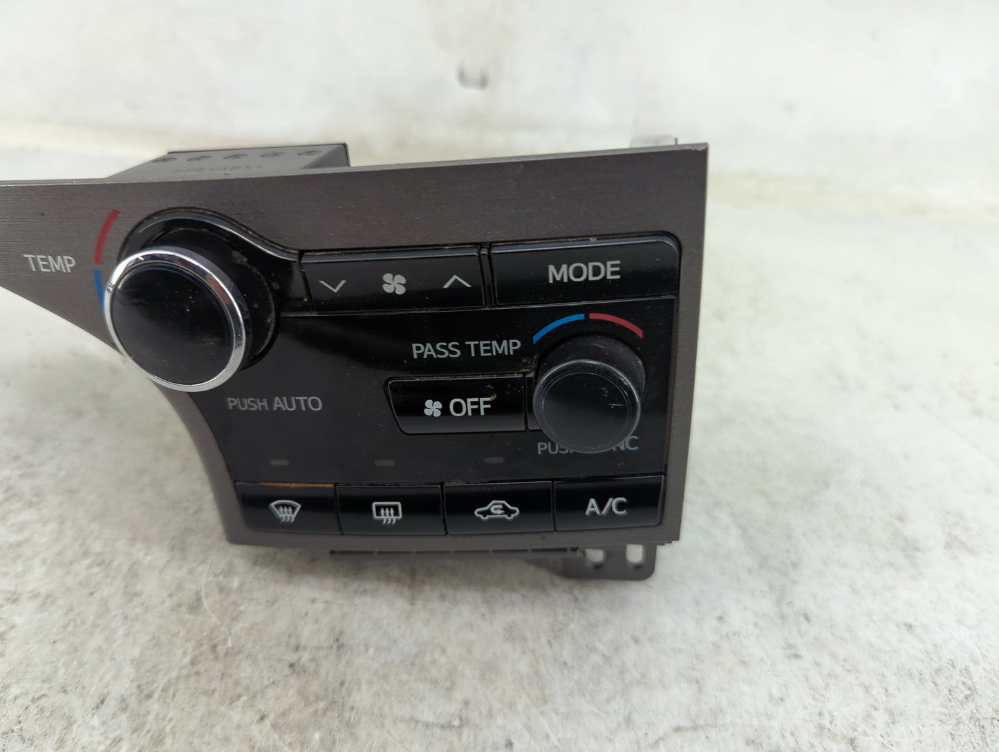 2013-2016 Toyota Venza Climate Control Module Temperature AC/Heater Replacement P/N:55900-0T040 MX146570-7930 Fits OEM Used 