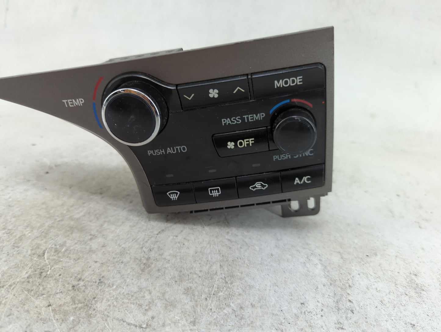 2013-2016 Toyota Venza Climate Control Module Temperature AC/Heater Replacement P/N:55900-0T040 MX146570-7930 Fits OEM Used 