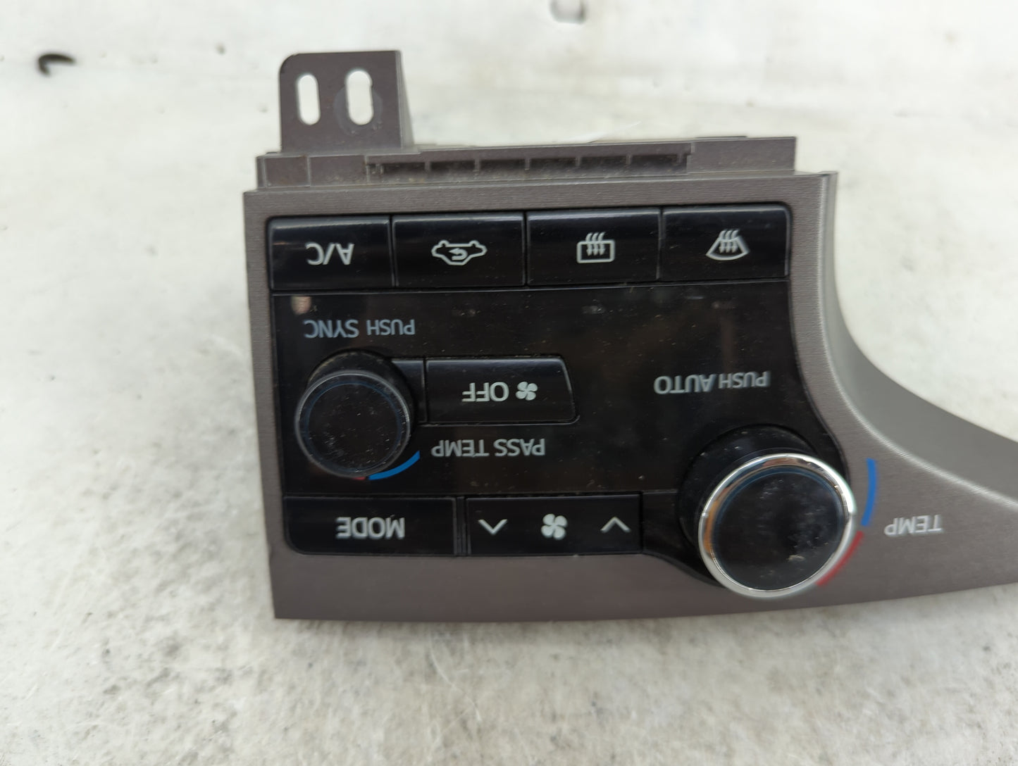 2013 Toyota Venza Climate Control Module Temperature AC/Heater Replacement P/N:55900-0T040 MX146070-7030 Fits OEM Used Auto 