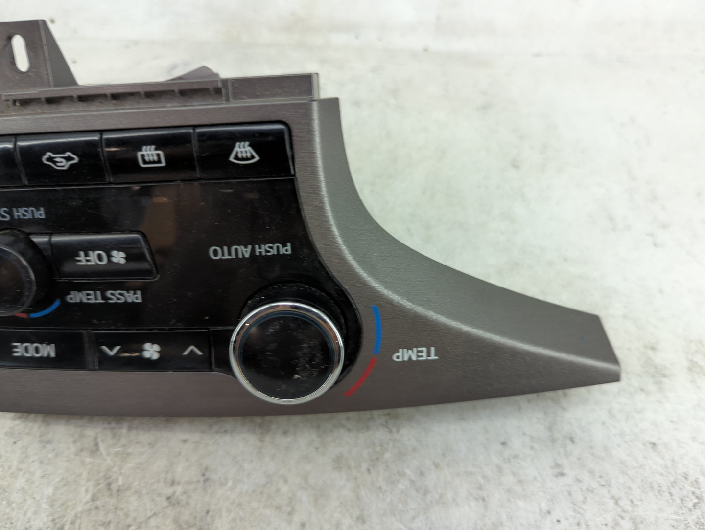 2013 Toyota Venza Climate Control Module Temperature AC/Heater Replacement P/N:55900-0T040 MX146070-7030 Fits OEM Used Auto 