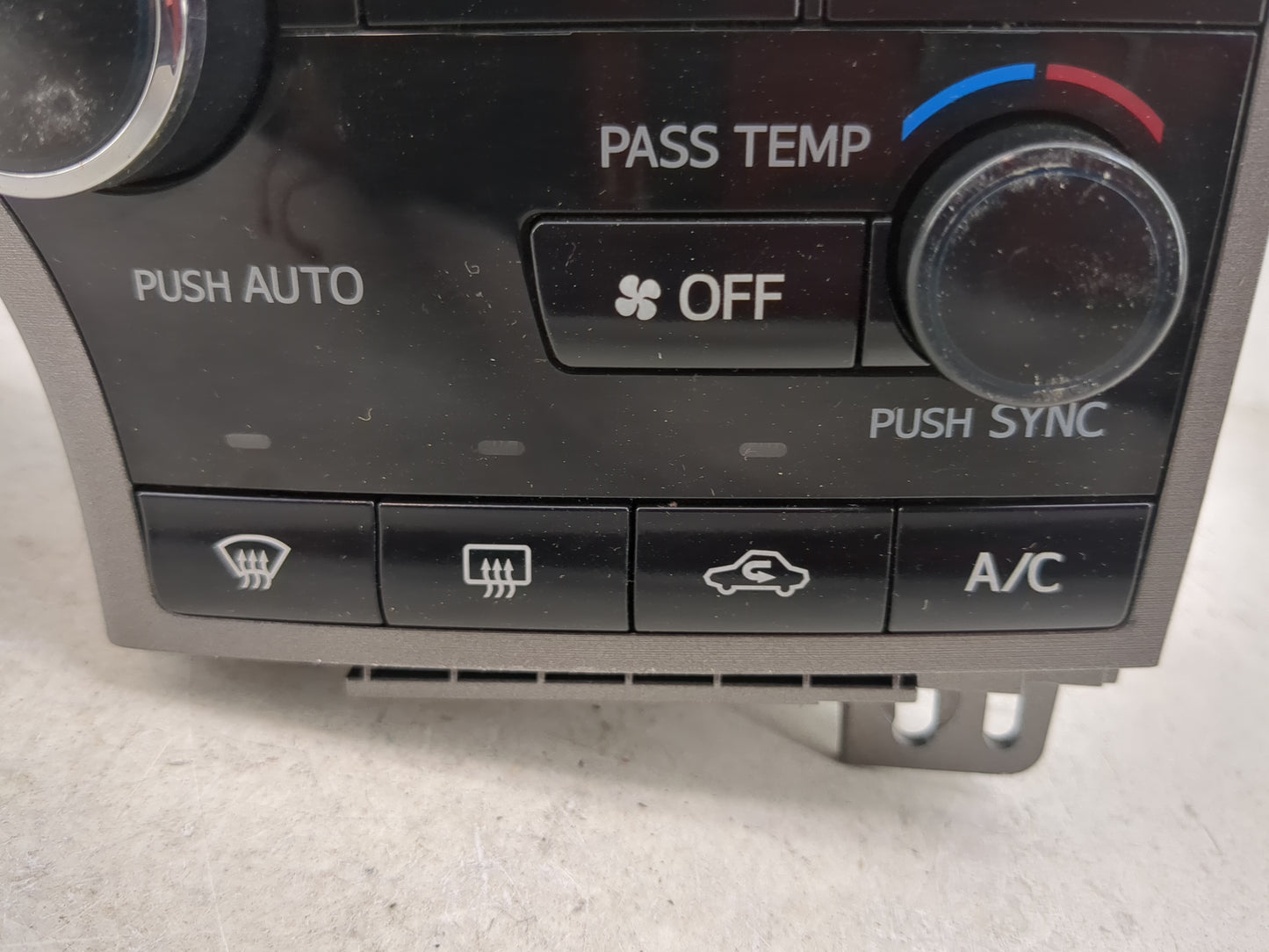 2013-2016 Toyota Venza Climate Control Module Temperature AC/Heater Replacement P/N:55900-0T040 MX146570-7930 Fits OEM Used 