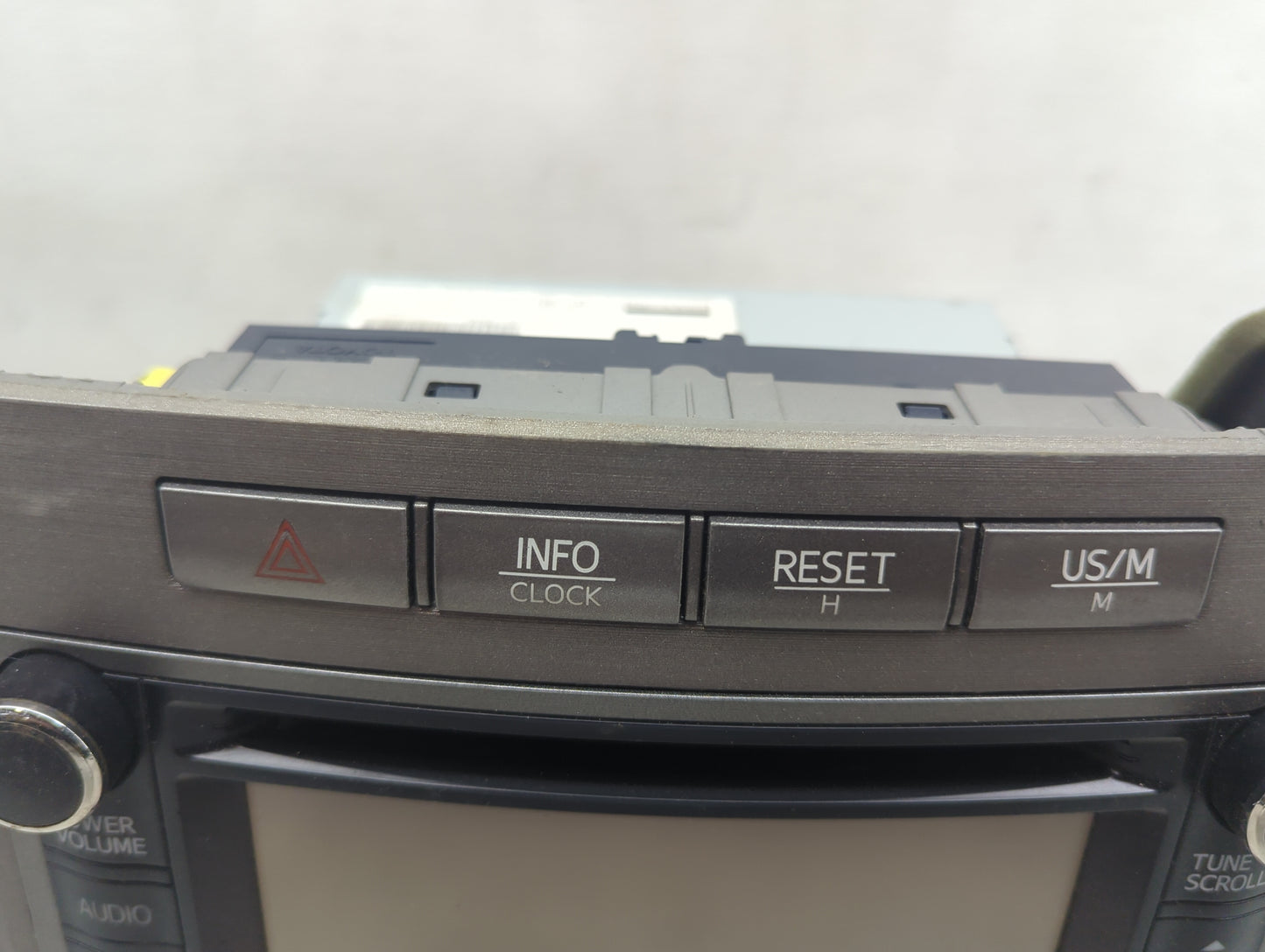 2013-2014 Toyota Venza Radio AM FM Cd Player Receiver Replacement P/N:86140-0T010 CV-VS62E14D Fits Fits 2013 2014 OEM Used A