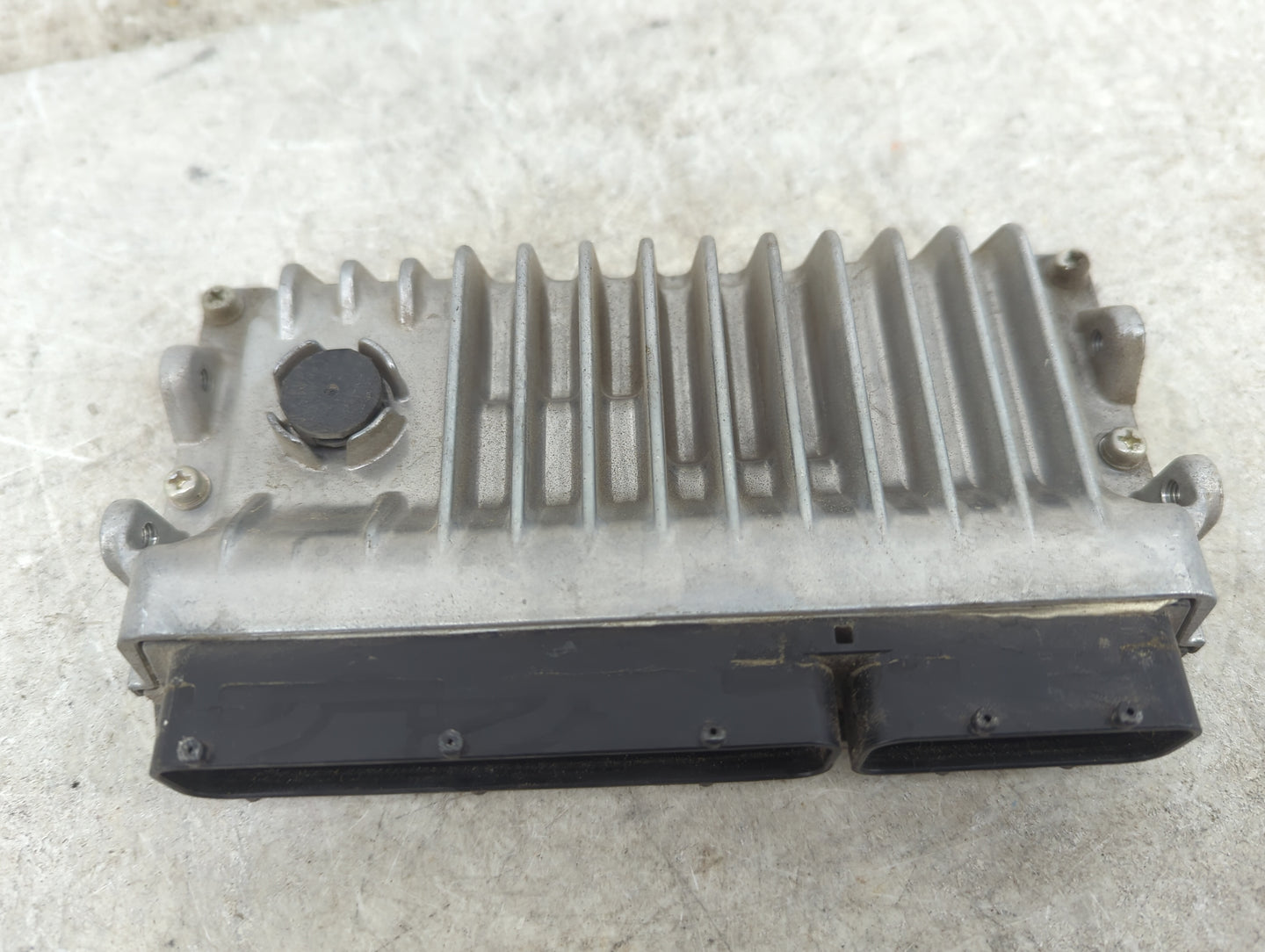 2012-2014 Toyota Yaris PCM Engine Control Computer ECU ECM PCU OEM P/N:89661-52R30 212000-6840 Fits Fits 2012 2013 2014 OEM 