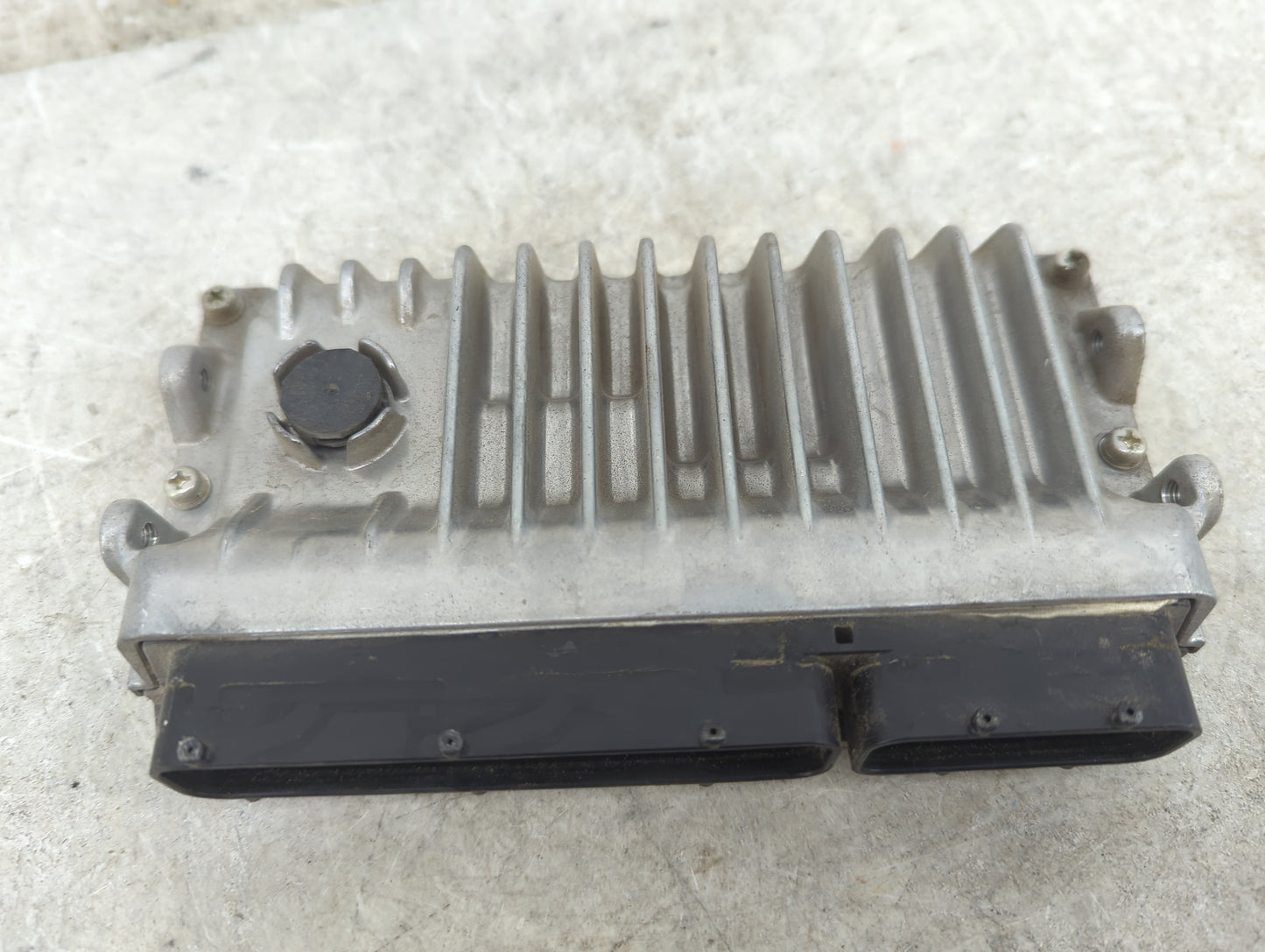2012-2014 Toyota Yaris PCM Engine Control Computer ECU ECM PCU OEM P/N:89661-52R30 212000-6840 Fits Fits 2012 2013 2014 OEM 