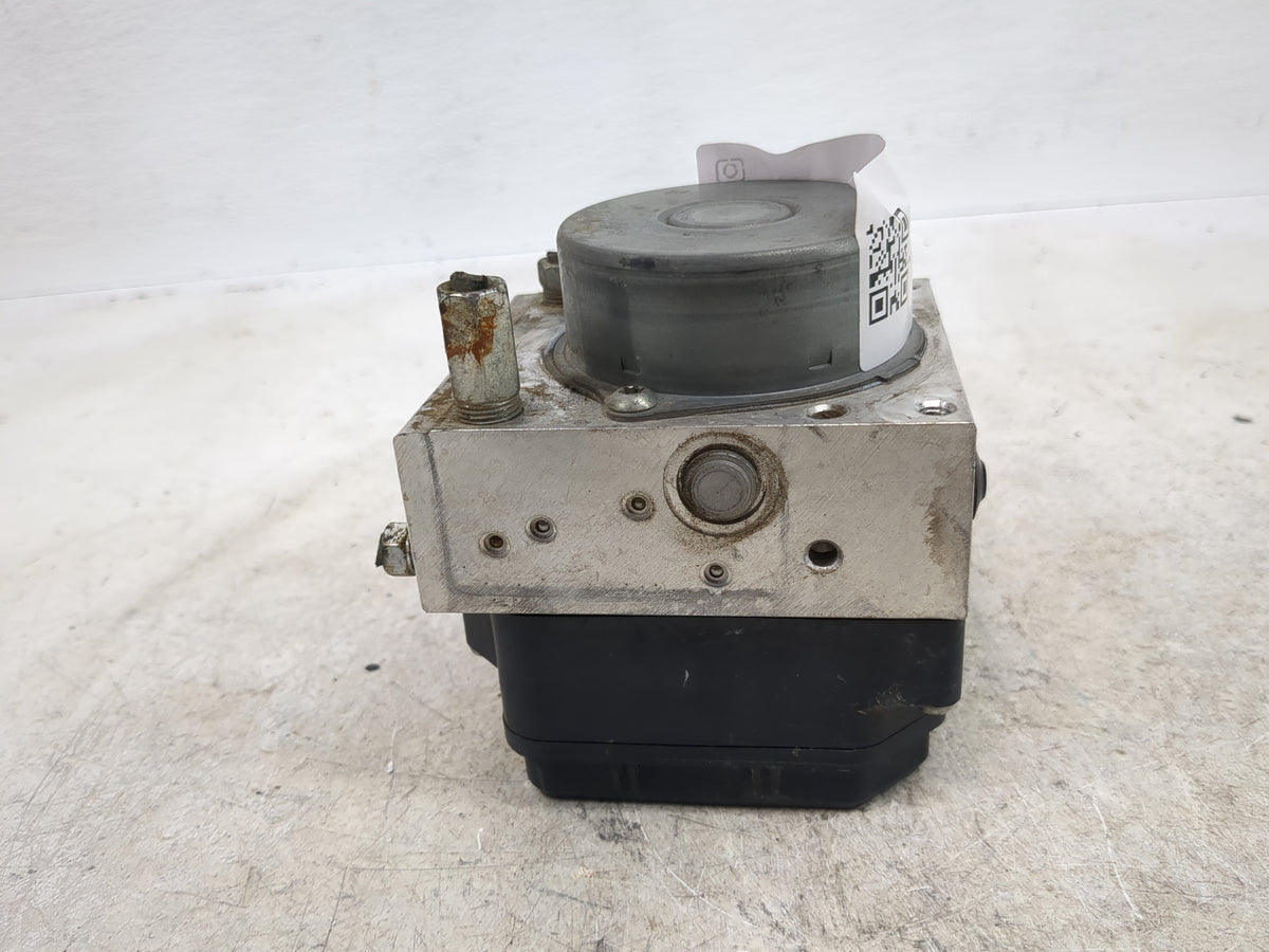 2013-2014 Toyota Yaris Anti-Lock Brake ABS Pump Module Actuator OEM P/N:89541-52260 44540-0D590, 116040-30290 Fits Fits 2013
