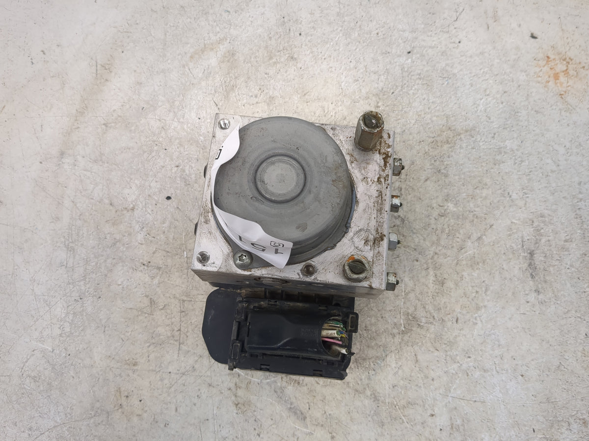 2013-2014 Toyota Yaris Anti-Lock Brake ABS Pump Module Actuator OEM P/N:89541-52260 44540-0D590, 116040-30290 Fits Fits 2013