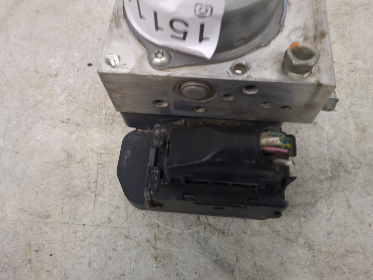 2013-2014 Toyota Yaris Anti-Lock Brake ABS Pump Module Actuator OEM P/N:89541-52260 44540-0D590, 116040-30290 Fits Fits 2013