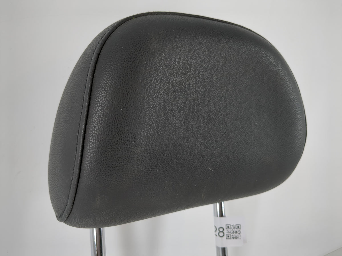 2013 Volkswagen Beetle Headrest Head Rest Front Driver Seat Black - Oemusedautoparts1.com