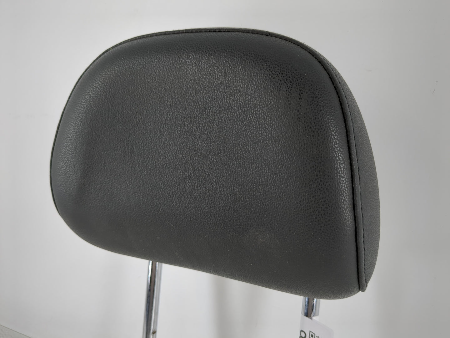 2012 Volkswagen Beetle Headrest Head Rest Front Driver Passenger Seat - Oemusedautoparts1.com