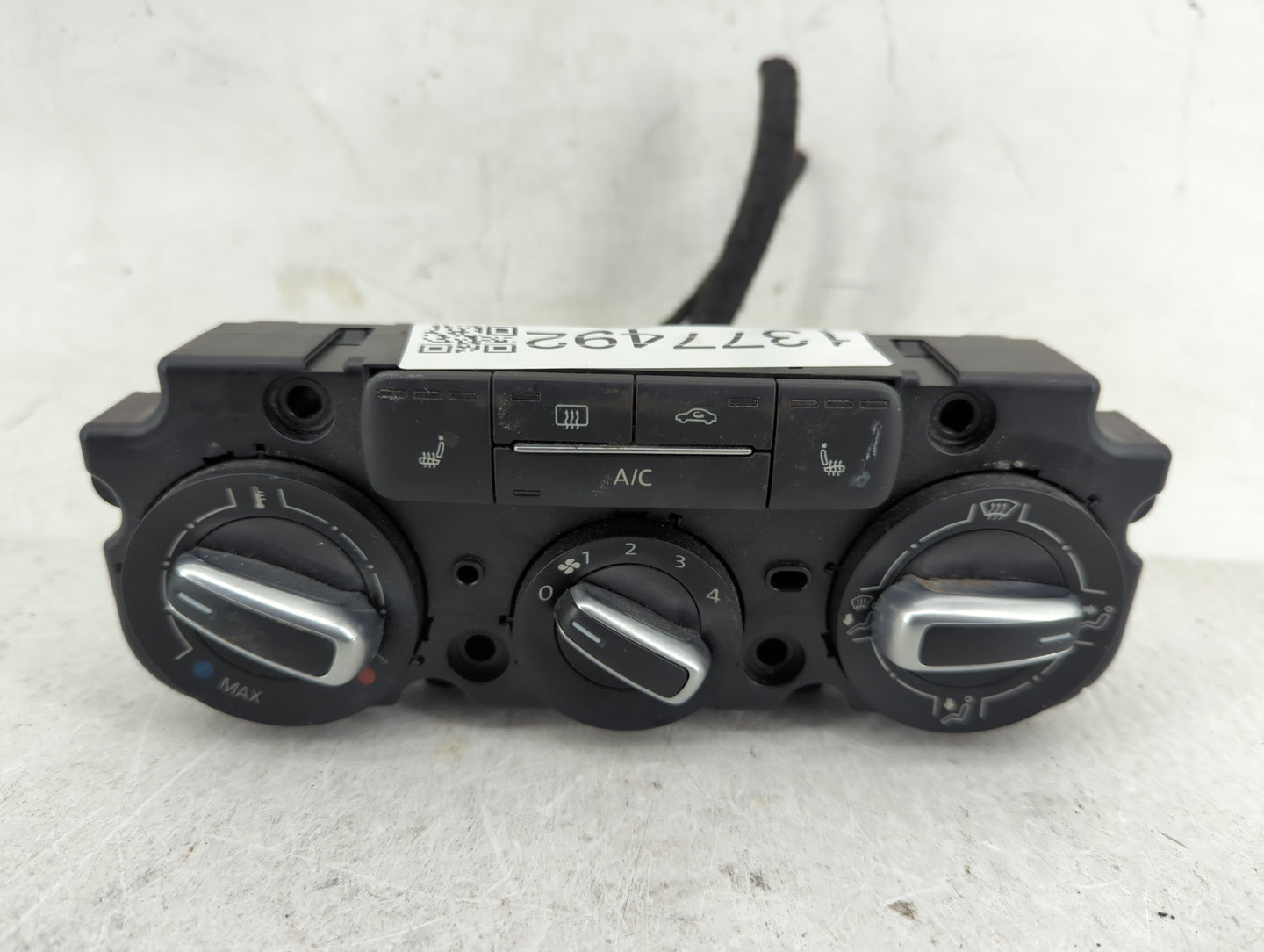2012-2016 Volkswagen Beetle Climate Control Module Temperature AC/Heater Replacement P/N:5C0820047 90151-908 Fits OEM Used A