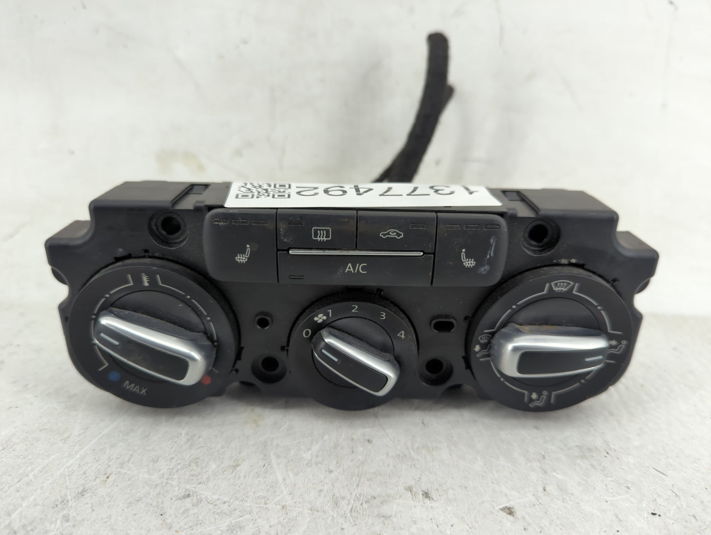 2012-2016 Volkswagen Beetle Climate Control Module Temperature AC/Heater Replacement P/N:5C0820047 90151-908 Fits OEM Used A