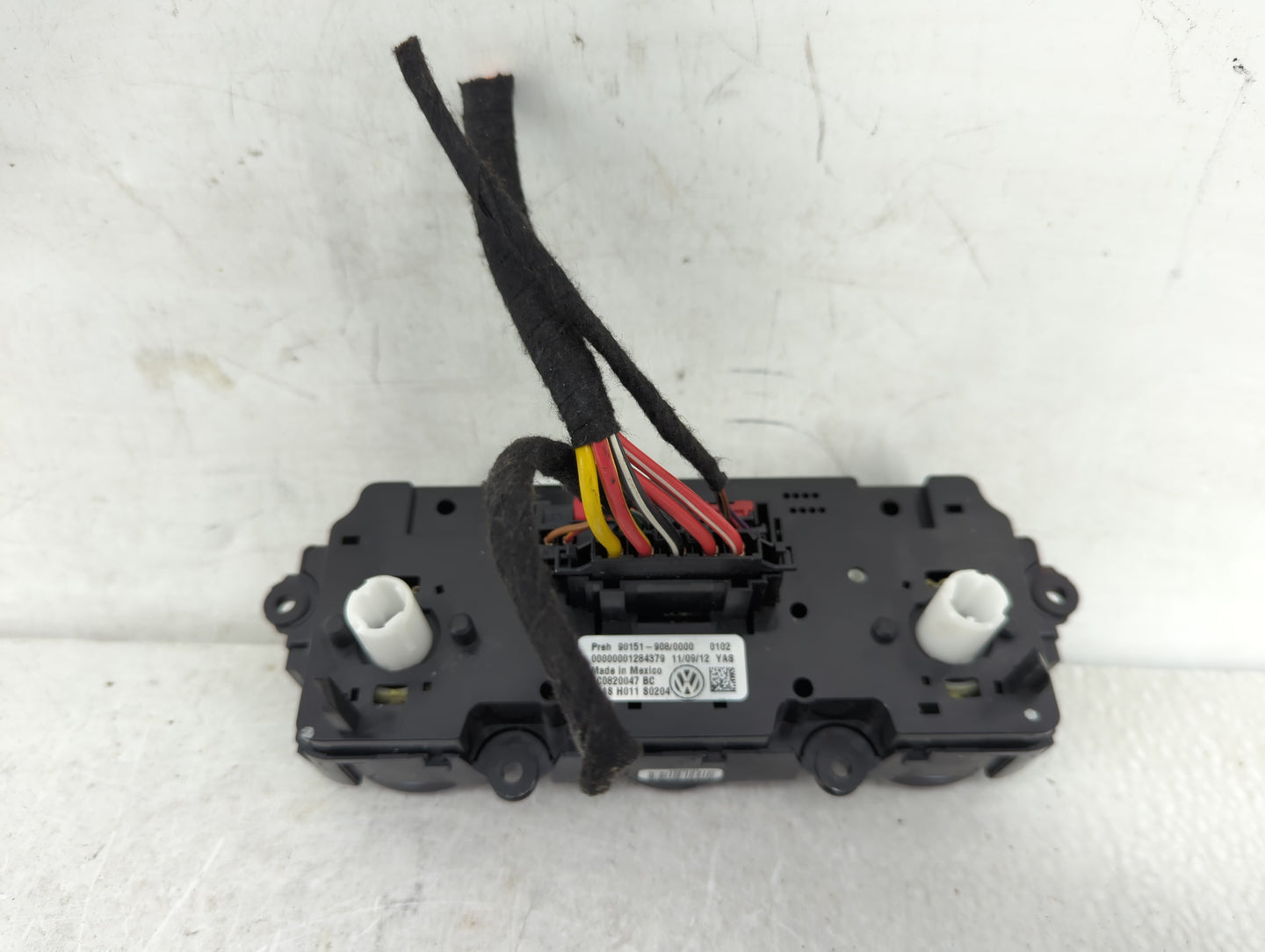 2012-2016 Volkswagen Beetle Climate Control Module Temperature AC/Heater Replacement P/N:5C0820047 90151-908 Fits OEM Used A