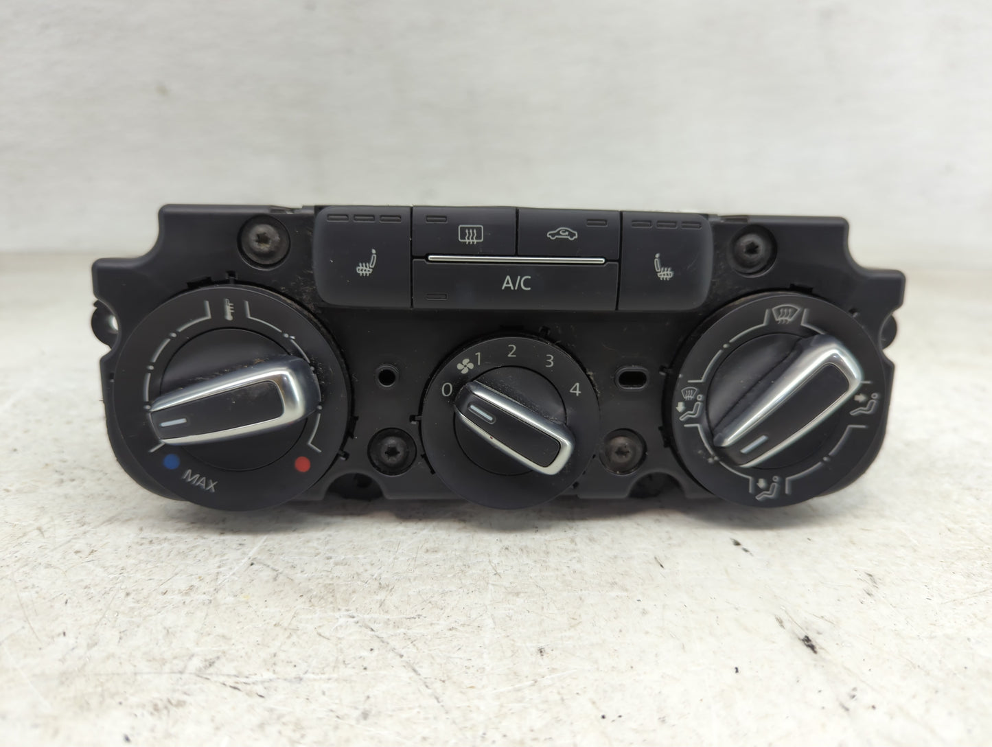 2012-2016 Volkswagen Beetle Climate Control Module Temperature AC/Heater Replacement P/N:5C1 819 045 Fits OEM Used Auto Part