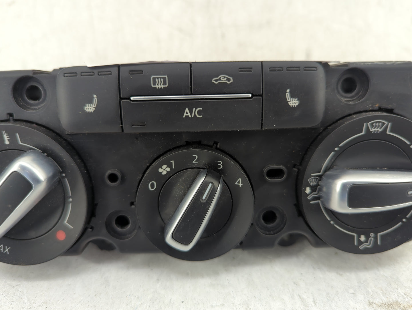 2012-2016 Volkswagen Beetle Climate Control Module Temperature AC/Heater Replacement P/N:5C0820047BC 90151-908/0000 Fits OEM