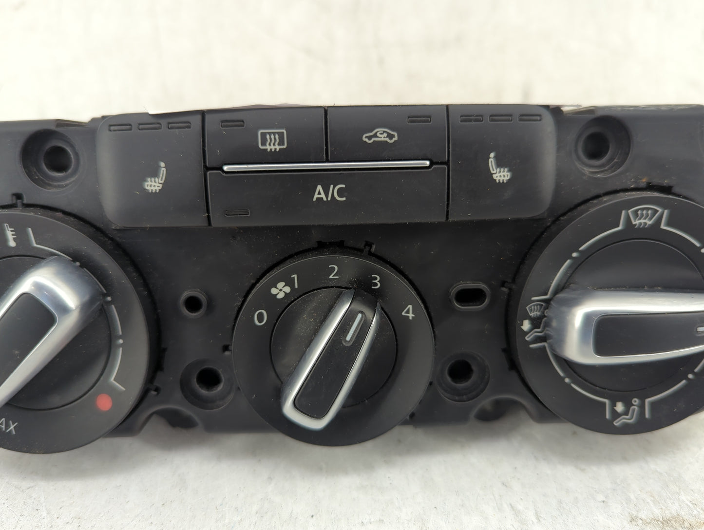 2012-2016 Volkswagen Beetle Climate Control Module Temperature AC/Heater Replacement P/N:5C0820047BC 90151-908/0000 Fits OEM
