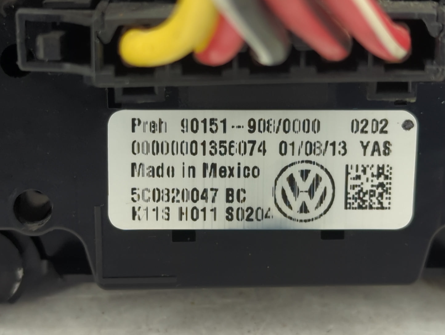 2012-2016 Volkswagen Beetle Climate Control Module Temperature AC/Heater Replacement P/N:5C0820047BC 90151-908/0000 Fits OEM