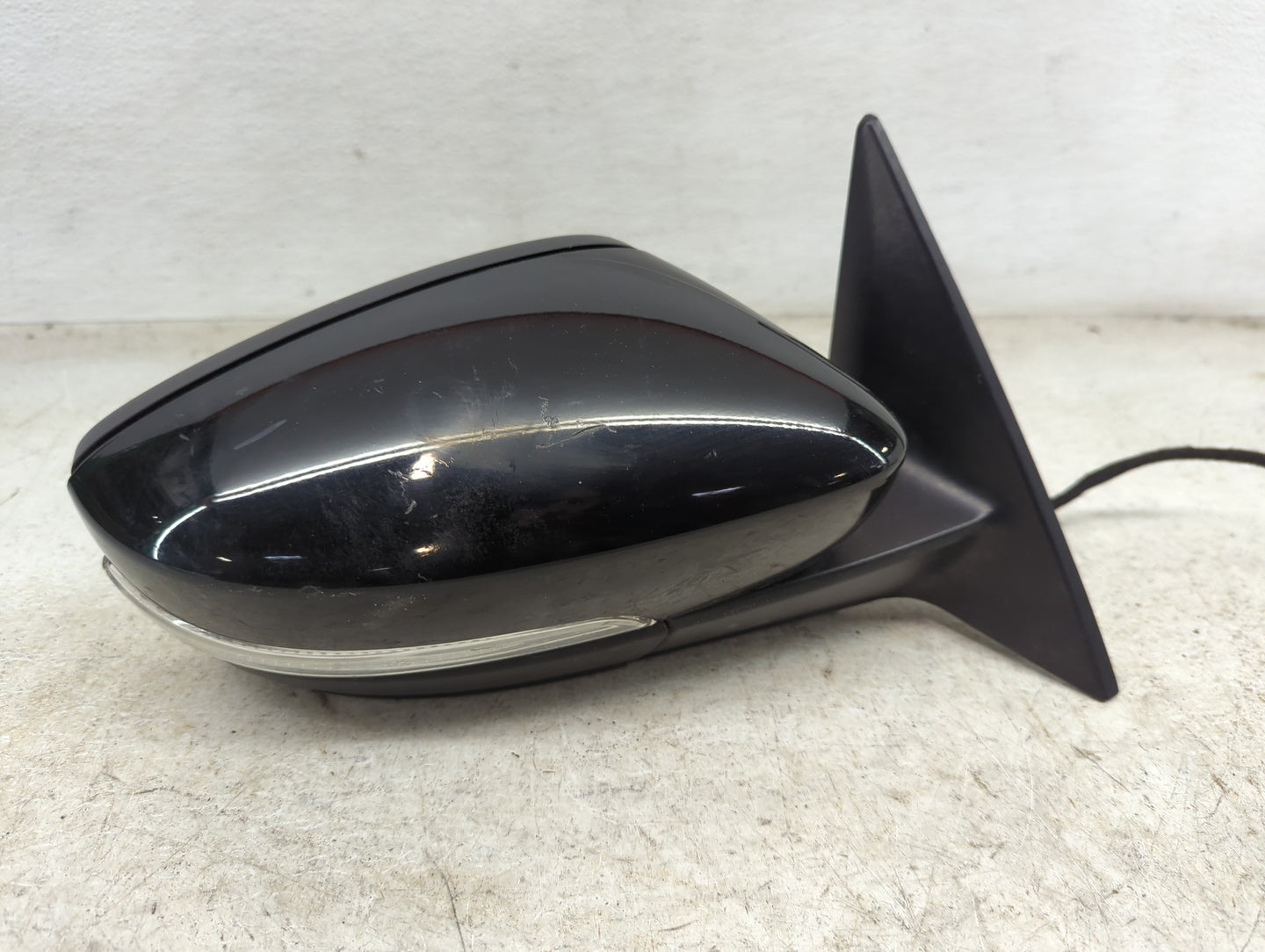 2012-2019 Volkswagen Beetle Passenger Side View Mirror - Right Door Mirror OEM Used - Oemusedautoparts1.com