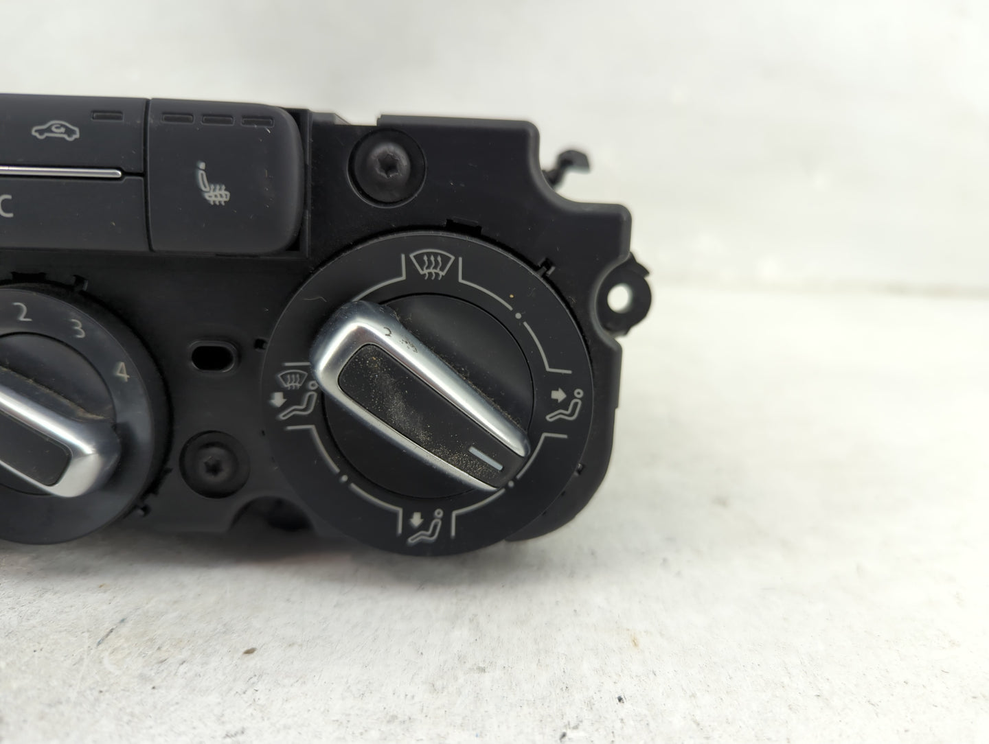 2012-2016 Volkswagen Beetle Climate Control Module Temperature AC/Heater Replacement P/N:90151-908/0000 Fits OEM Used Auto P