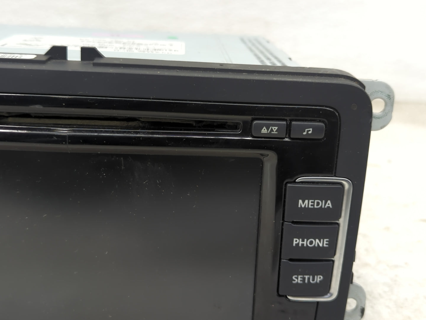 2012-2015 Volkswagen Beetle Radio AM FM Cd Player Receiver Replacement P/N:1K0035180AF 28372938 Fits OEM Used Auto Parts - O