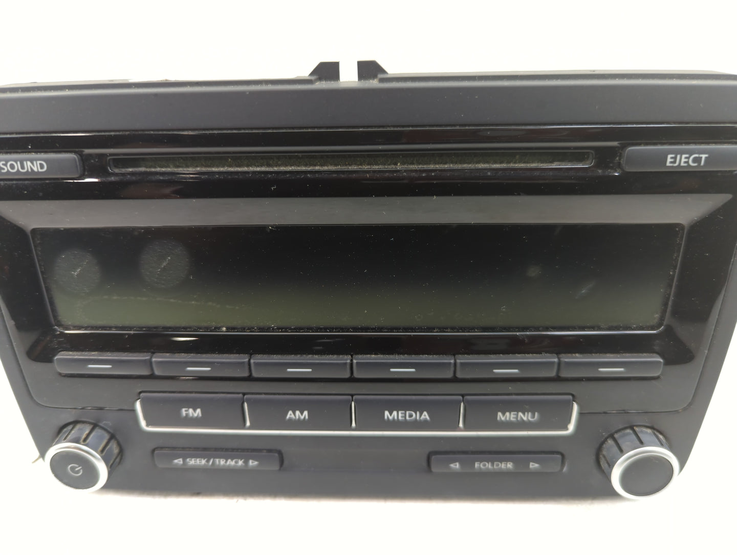 2012-2016 Volkswagen Beetle Radio AM FM Cd Player Receiver Replacement P/N:1K0035164D 28352655 Fits OEM Used Auto Parts - Oe