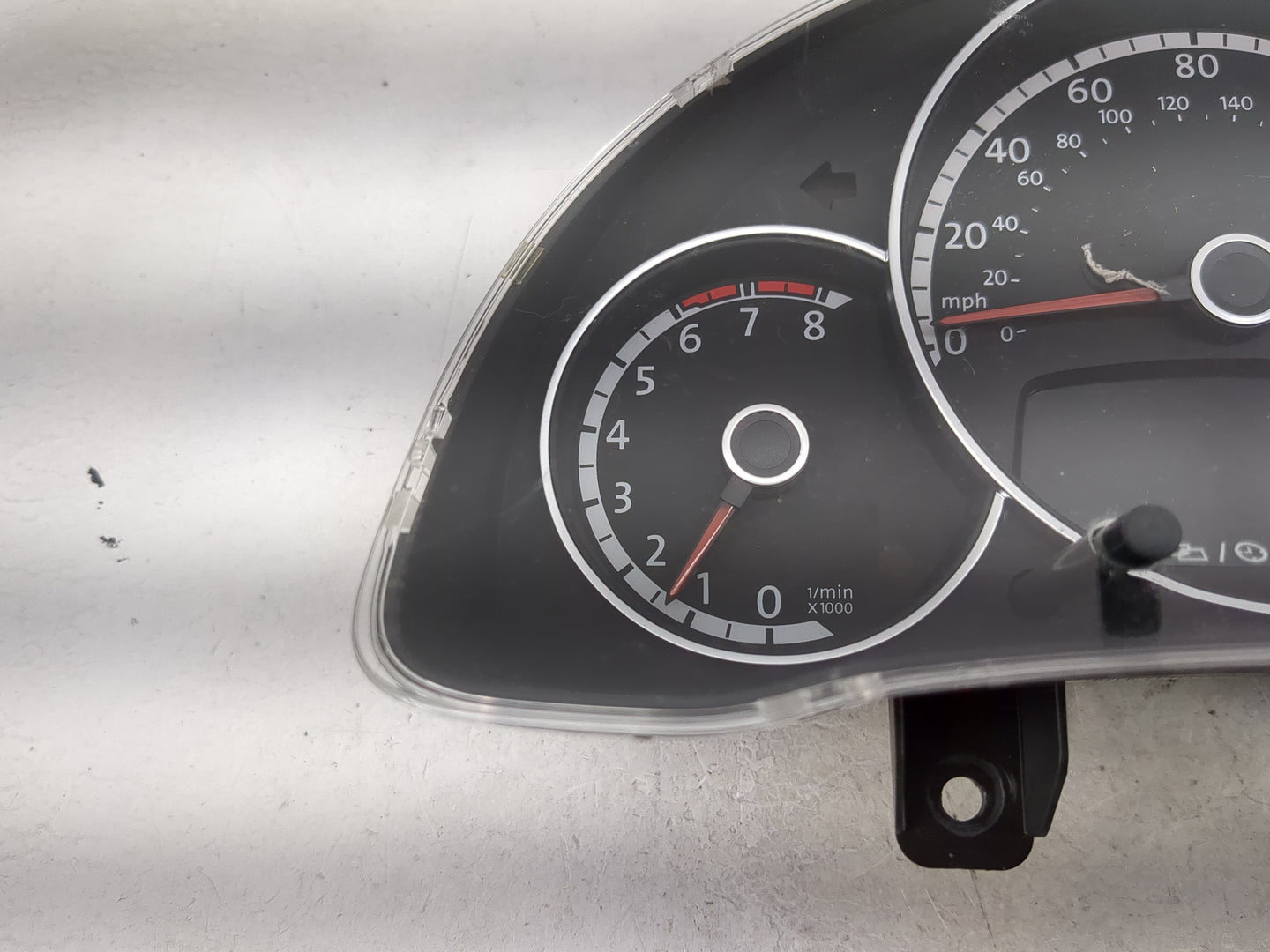 2013-2014 Volkswagen Beetle Instrument Cluster Speedometer Gauges P/N:5C5920970F Miles: Fits Fits 2013 2014 OEM Used Auto Pa