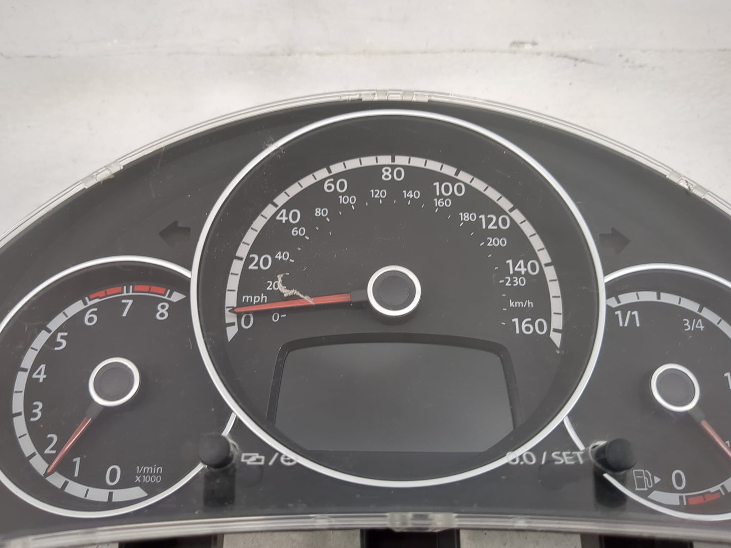 2013-2014 Volkswagen Beetle Instrument Cluster Speedometer Gauges P/N:5C5920970F Miles: Fits Fits 2013 2014 OEM Used Auto Pa