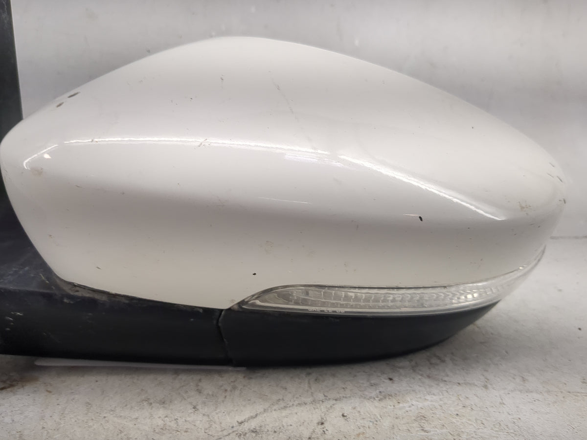 2012-2019 Volkswagen Beetle Driver Side View Mirror - Left Door Mirror OEM Used - Oemusedautoparts1.com