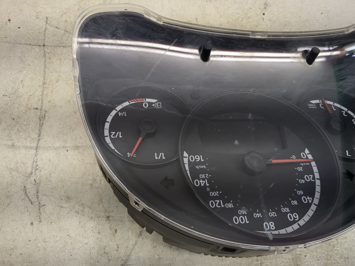 2013-2014 Volkswagen Beetle Instrument Cluster Speedometer Gauges P/N:5C5920950F MM5-TEP04.08.1207086798 Miles: Fits OEM Use