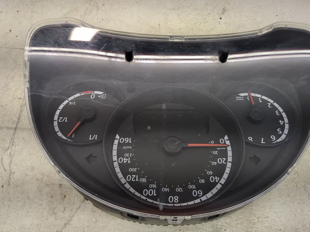 2013-2014 Volkswagen Beetle Instrument Cluster Speedometer Gauges P/N:5C5920950F MM5-TEP04.08.1207086798 Miles: Fits OEM Use