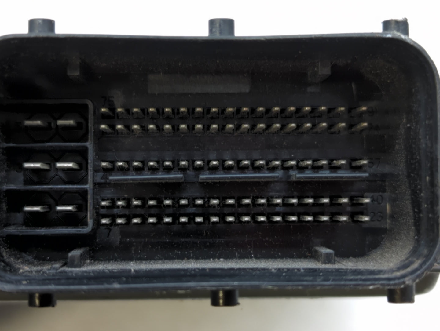 2013-2015 Volkswagen Beetle PCM Engine Control Computer ECU ECM PCU OEM P/N:06K 906 070 C Fits Fits 2013 2014 2015 OEM Used 