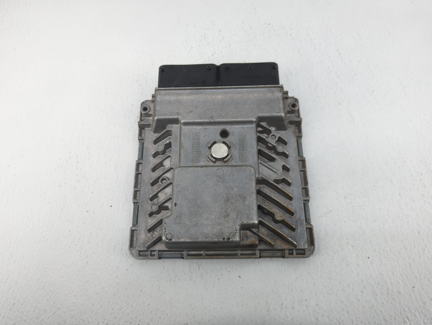 2013-2015 Volkswagen Beetle PCM Engine Control Computer ECU ECM PCU OEM P/N:06K 906 070 A Fits Fits 2013 2014 2015 OEM Used 