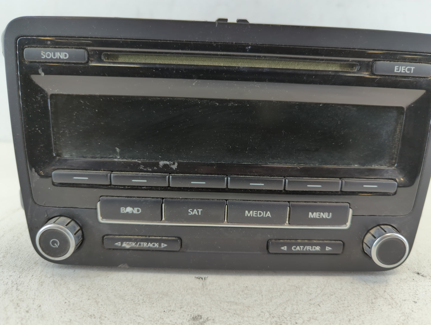 2012-2016 Volkswagen Beetle Am Fm Cd Player Radio Receiver - Oemusedautoparts1.com