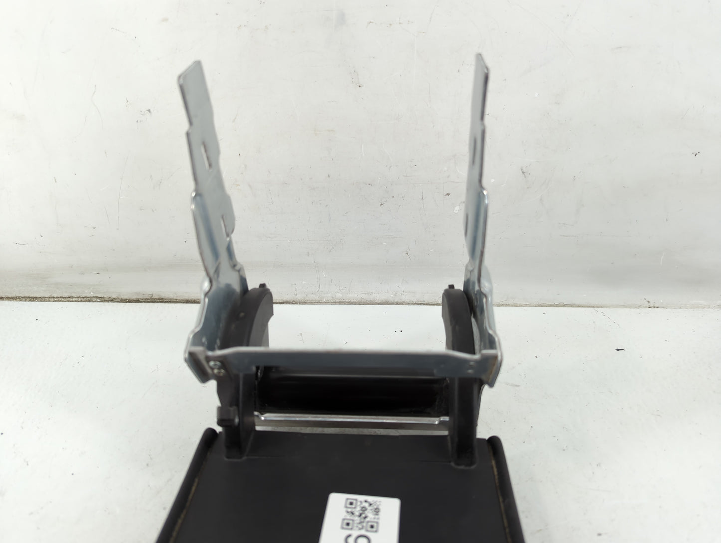 2011-2017 Volkswagen Cc Center Console Armrest Cover Lid P/N:2712 Fits Fits 2011 2012 2013 2014 2015 2016 2017 OEM Used Auto