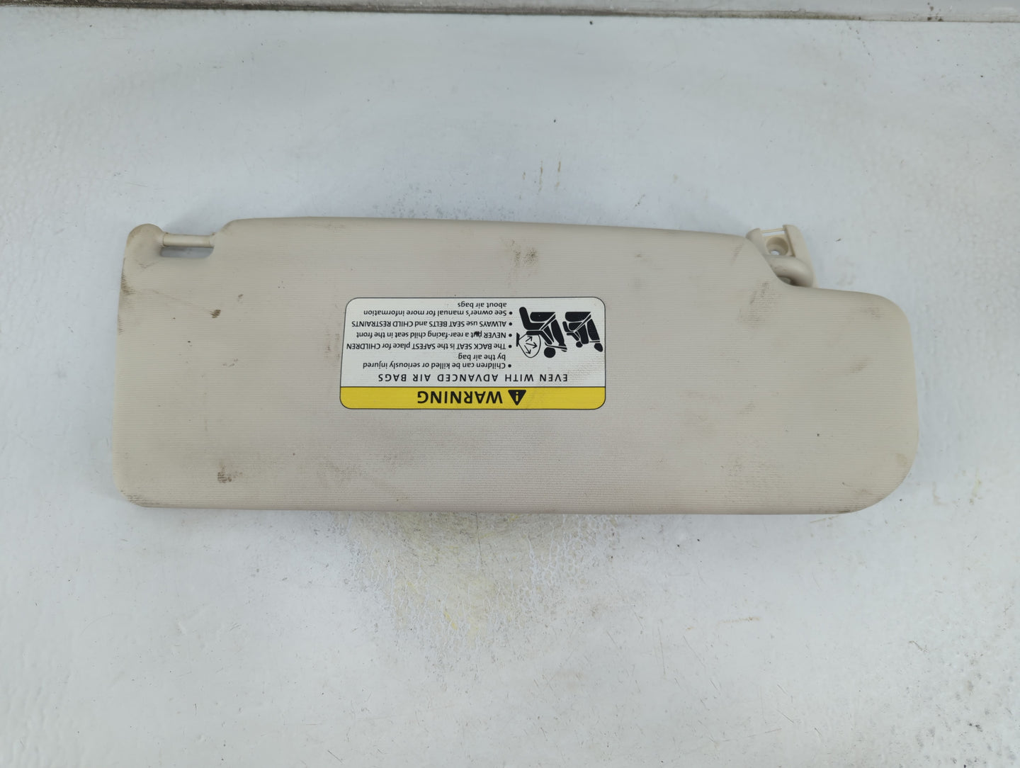 2009-2017 Volkswagen Cc Sun Visor Shade Replacement Driver Left Mirror Fits OEM Used Auto Parts - Oemusedautoparts1.com