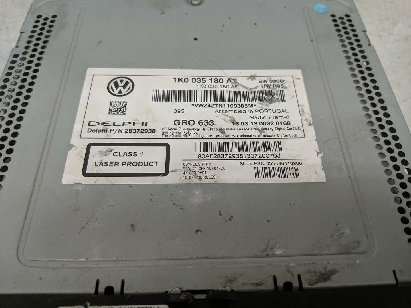 2009-2013 Volkswagen Cc Radio AM FM Cd Player Receiver Replacement P/N:1K0 035 180 AE Fits OEM Used Auto Parts - Oemusedauto