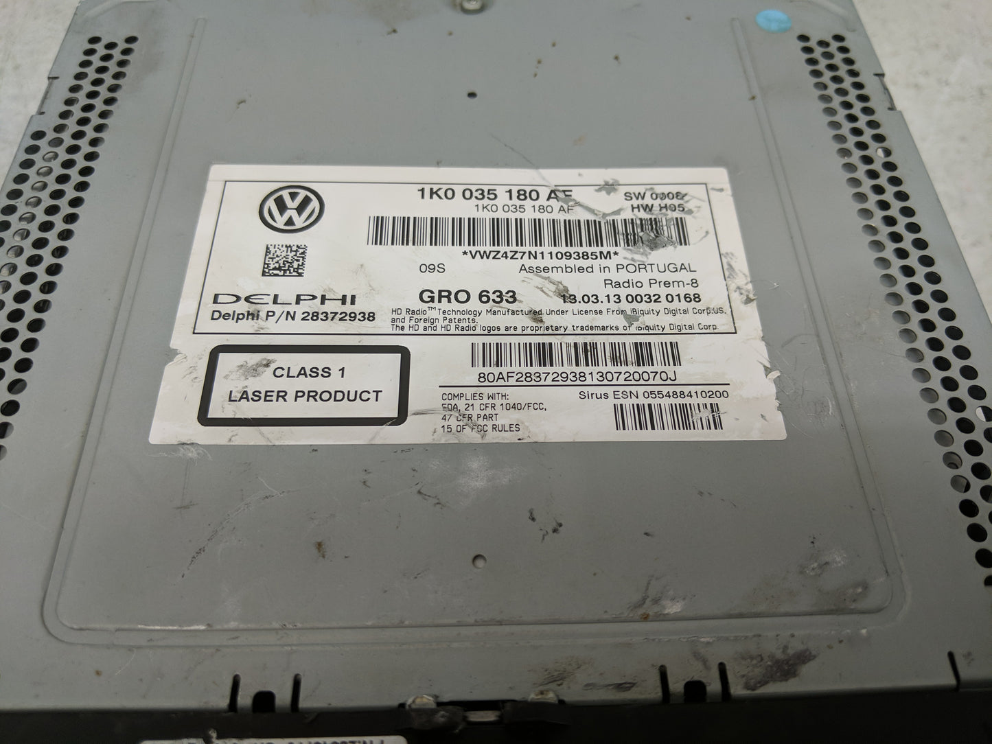 2009-2013 Volkswagen Cc Radio AM FM Cd Player Receiver Replacement P/N:1K0 035 180 AE Fits OEM Used Auto Parts - Oemusedauto