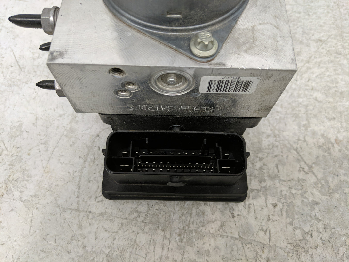 2011-2017 Volkswagen Cc ABS Pump Control Module Replacement P/N:17618980-B 54085620Z Fits Fits 2011 2012 2013 2014 2015 2016