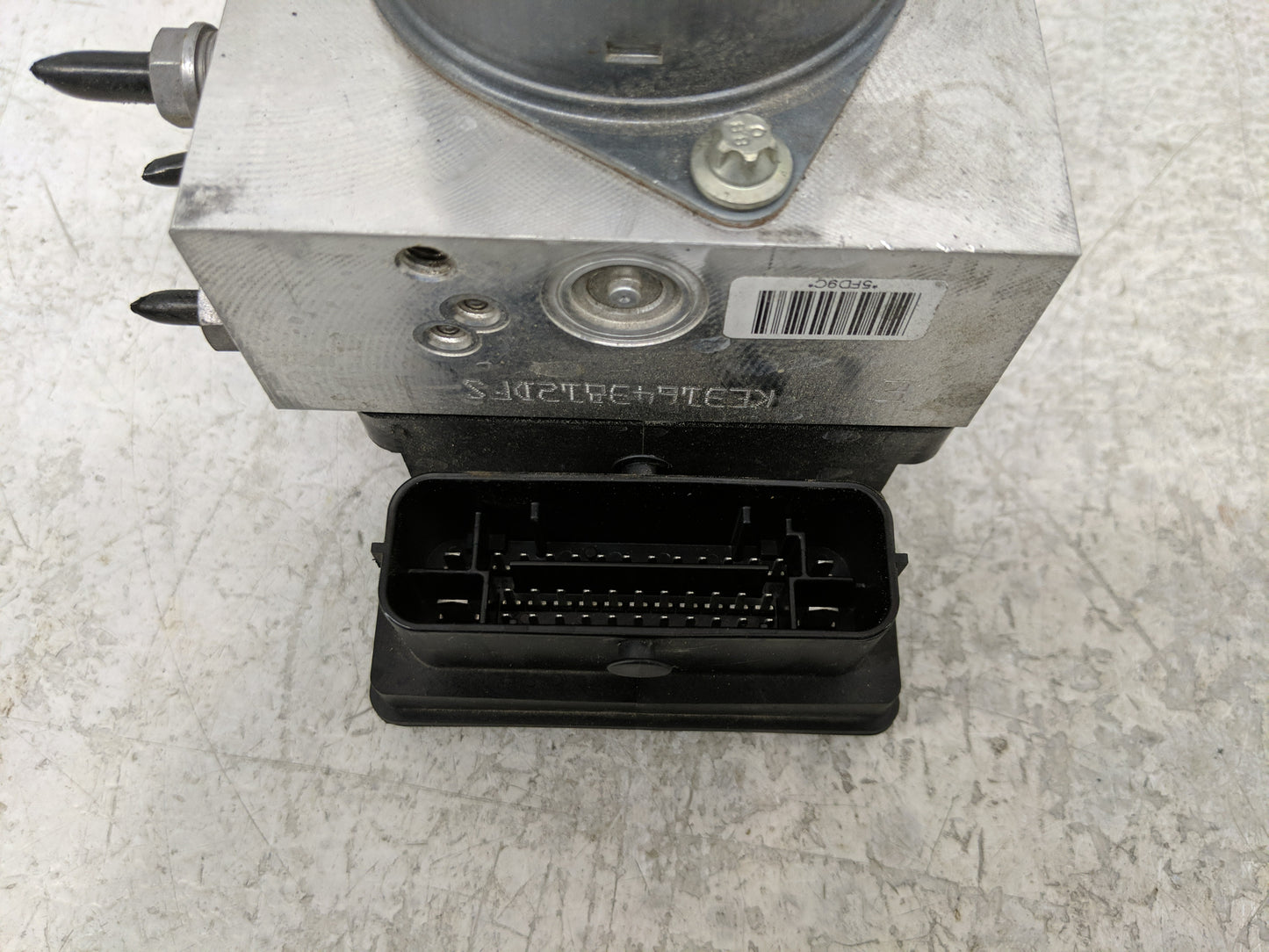 2011-2017 Volkswagen Cc ABS Pump Control Module Replacement P/N:17618980-B 54085620Z Fits Fits 2011 2012 2013 2014 2015 2016