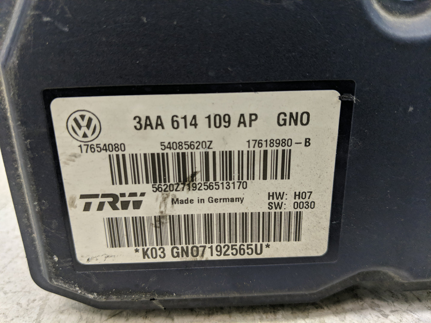 2011-2017 Volkswagen Cc ABS Pump Control Module Replacement P/N:17618980-B 54085620Z Fits Fits 2011 2012 2013 2014 2015 2016