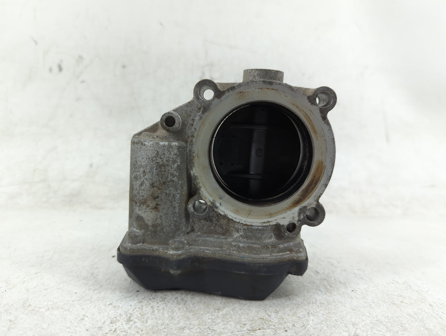 2009-2017 Volkswagen Cc Throttle Body P/N:06F 133 062 Q Fits OEM Used Auto Parts - Oemusedautoparts1.com