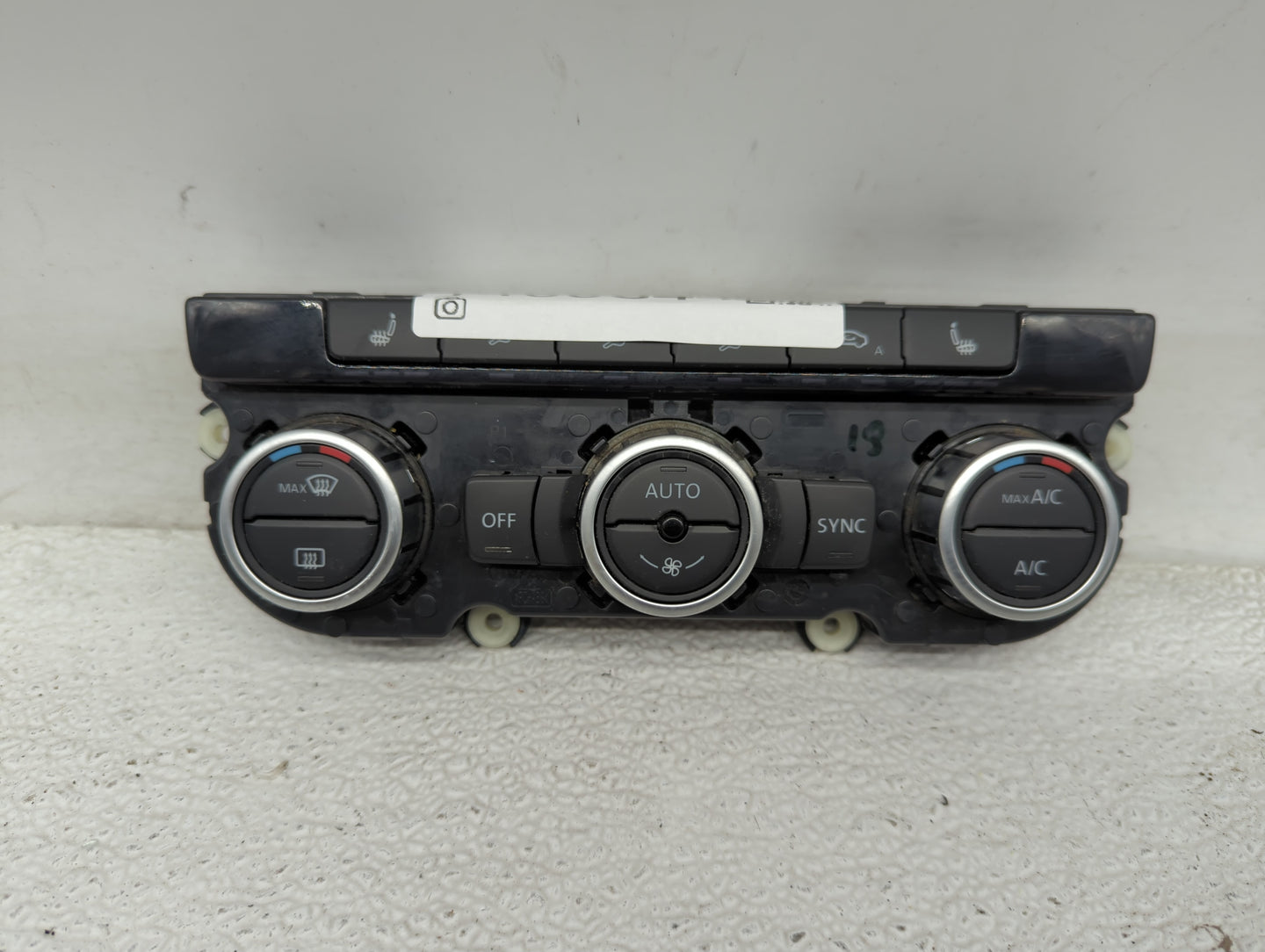 2013-2014 Volkswagen Cc Climate Control Module Temperature AC/Heater Replacement P/N:3AA907044AN Fits Fits 2013 2014 OEM Use