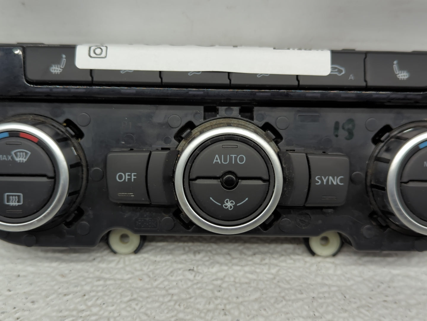 2013-2014 Volkswagen Cc Climate Control Module Temperature AC/Heater Replacement P/N:3AA907044AN Fits Fits 2013 2014 OEM Use